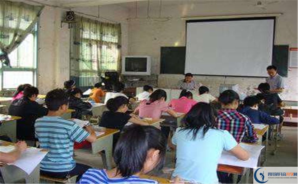 2020通江中學初升高錄取線是否有調整？
