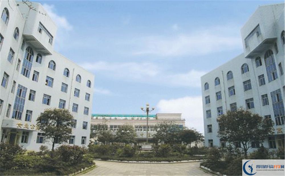 四川省彭州中學(xué)2020年排名高不高？